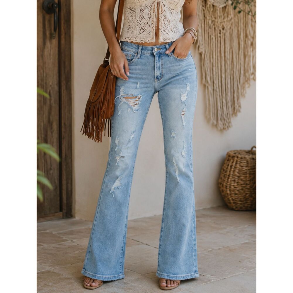 VIBRANT M.I.U. Flare Distressed Sz 7 Women's Juniors High Rise Light Wash Jeans